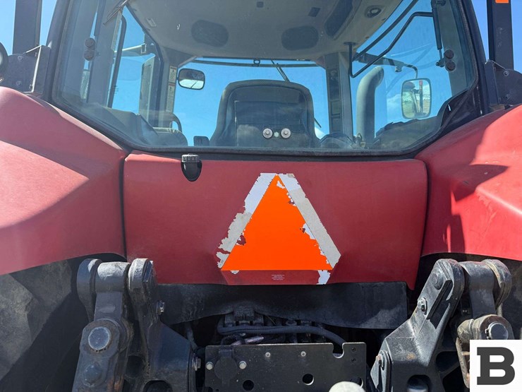 2015-case-ih-magnum-310-image-61
