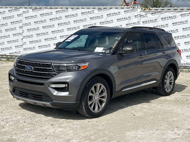 2021-ford-explorer-image-1