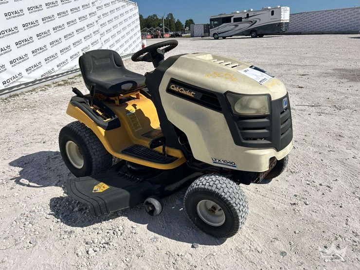 2011-cub-cadet-ltx1040-image-2