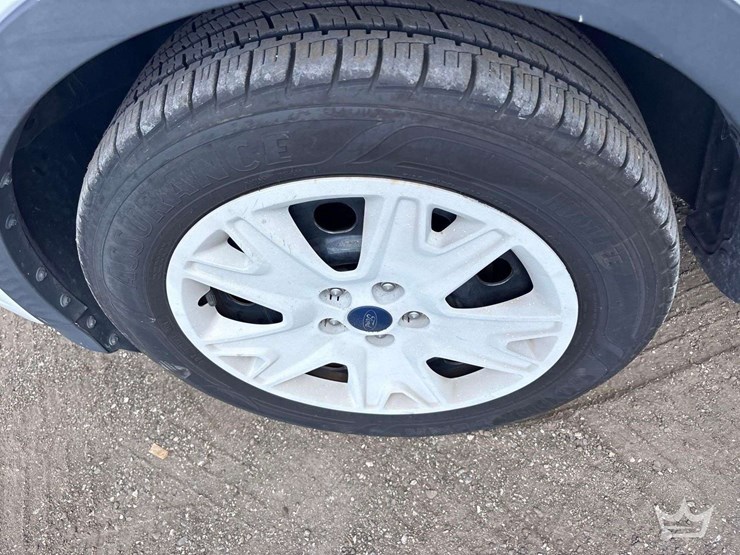 2016-ford-escape-image-24