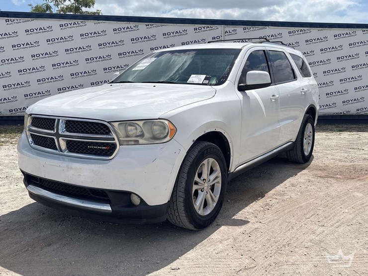 2013-dodge-durango-image-1