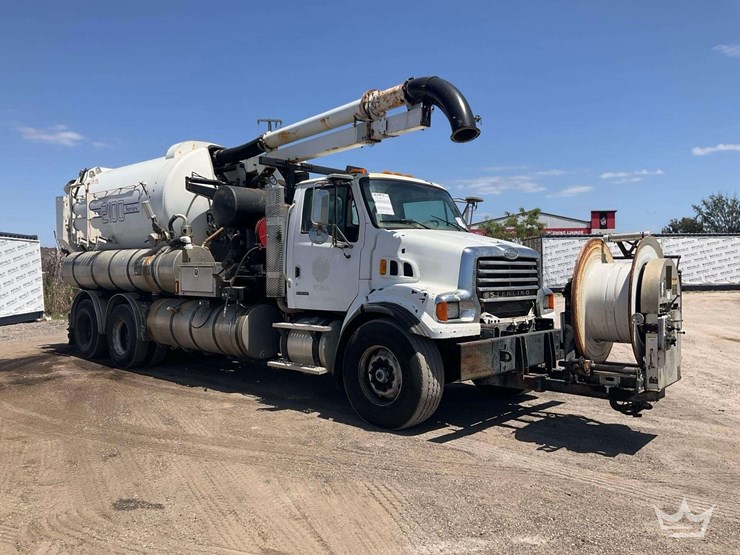 2008-sterling-l7500-image-2