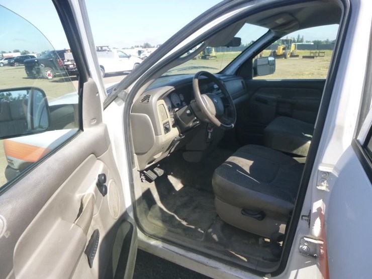 2005-dodge-ram-2500-image-8