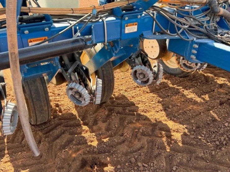 kinze-3200-image-7