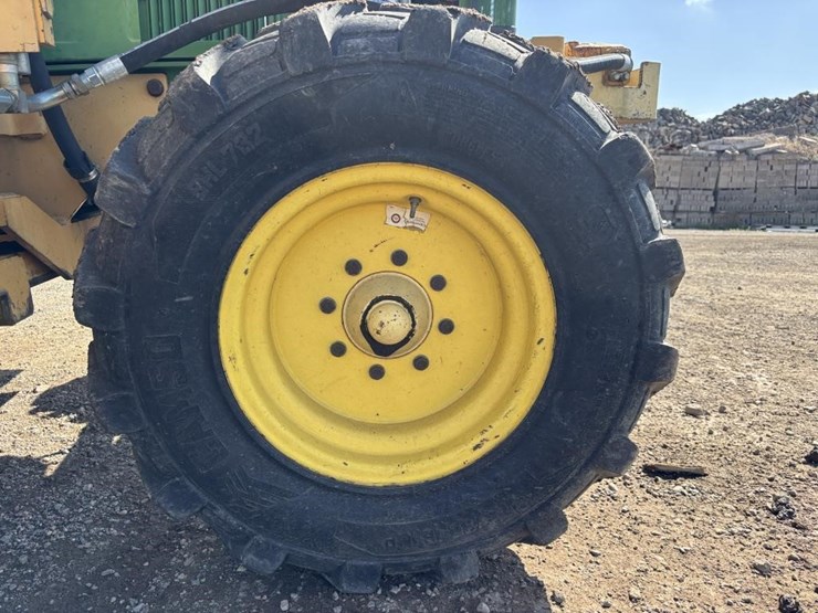 john-deere-6410-image-29