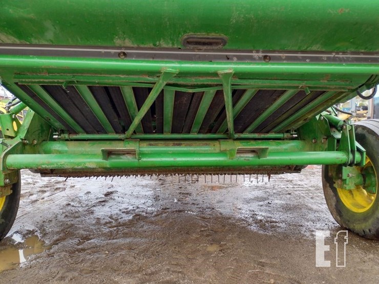 2004-john-deere-557-image-22