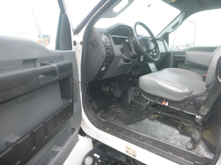 2015-ford-f650-image-14