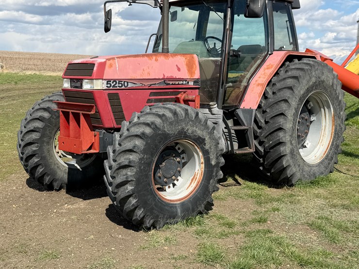 case-ih-5250-image-4