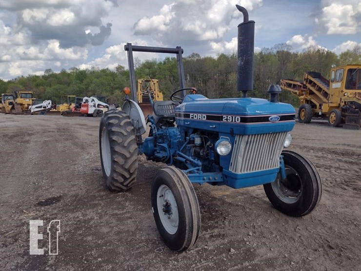 ford-2910-image-25