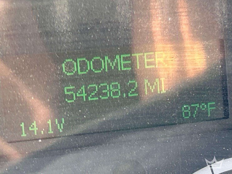 2019-freightliner-m2-106-image-6