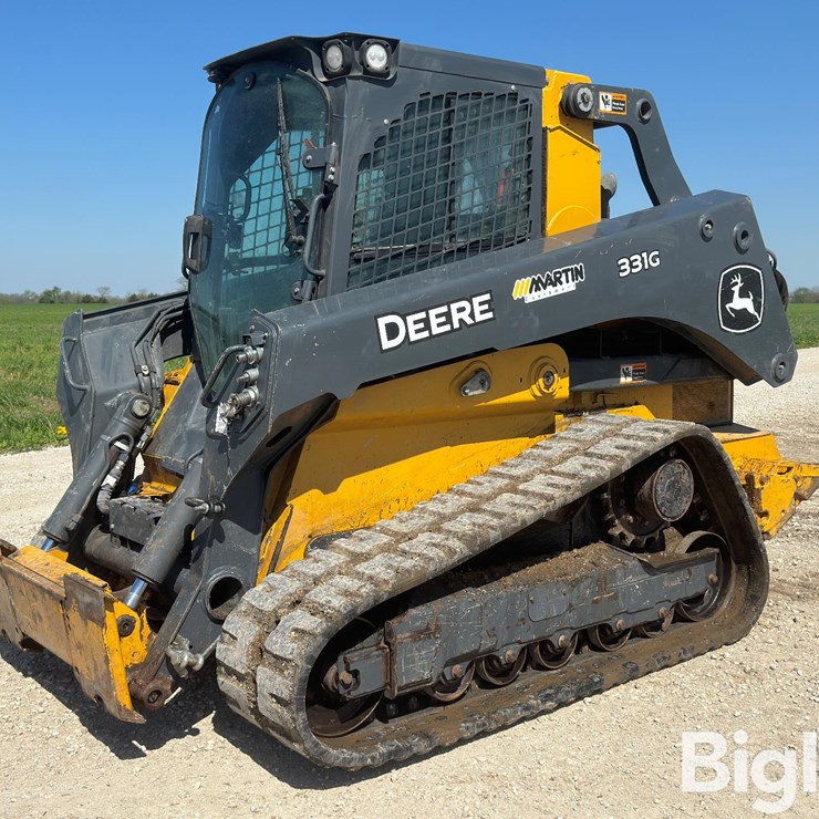2021 DEERE 331G