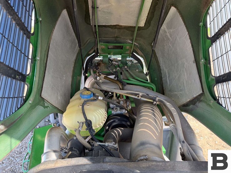2009-john-deere-6115d-image-13