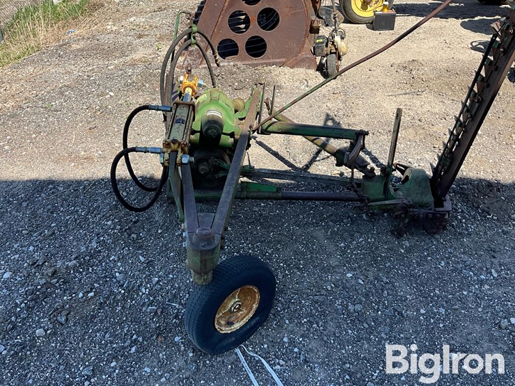 john-deere-7-image-5
