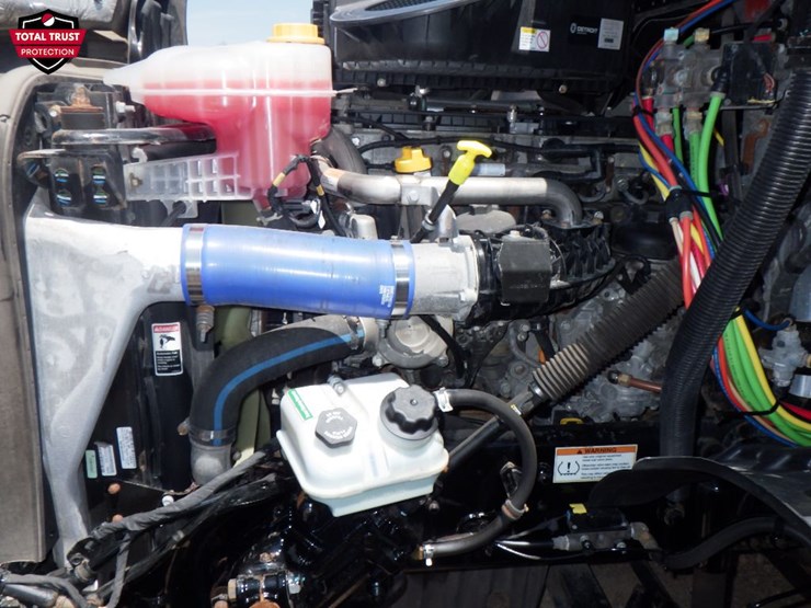 2022-freightliner-cascadia-116-image-17