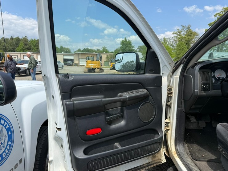 2003-dodge-ram-2500-image-39