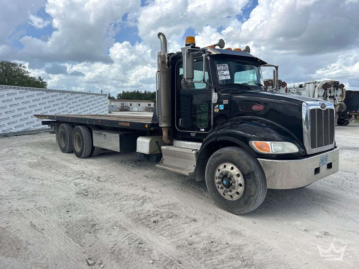 2016-peterbilt-348-image-2