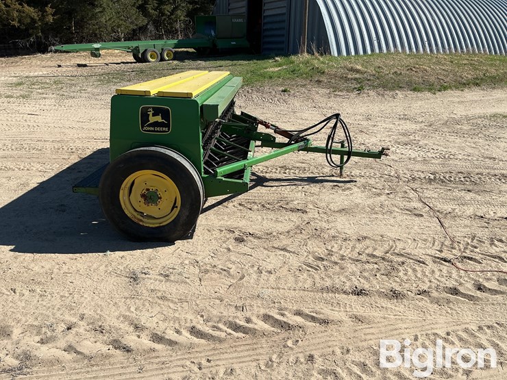 john-deere-8300-image-4