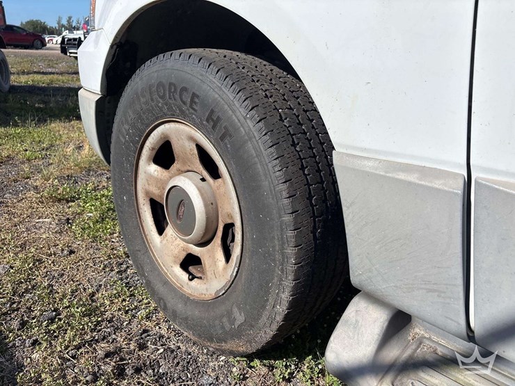 2005-ford-expedition-image-26