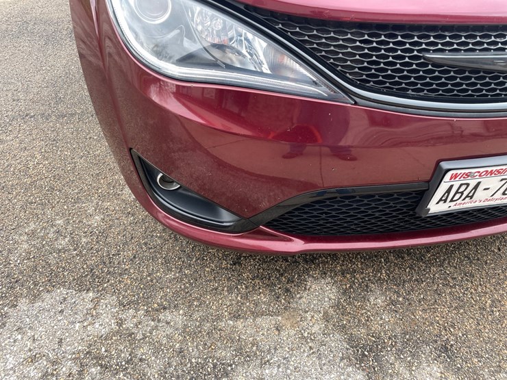 2018-chrysler-pacifica-image-9