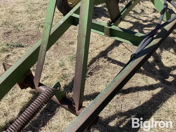 john-deere-40-image-12