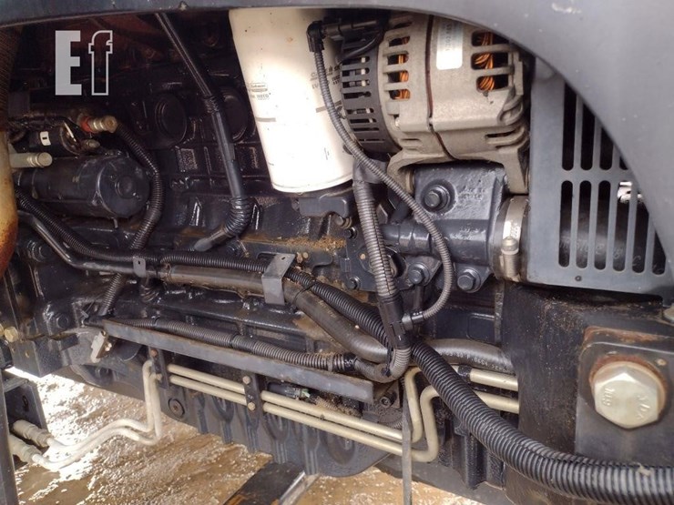 2011-new-holland-t6030-image-35