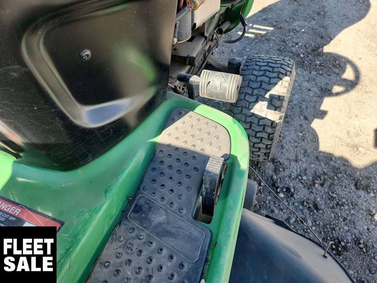 john-deere-l118-image-17