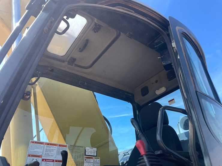 komatsu-pc308-image-70