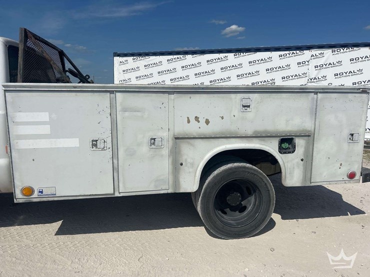 2006-ford-f450-image-10