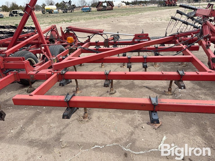 case-ih-4300-image-10