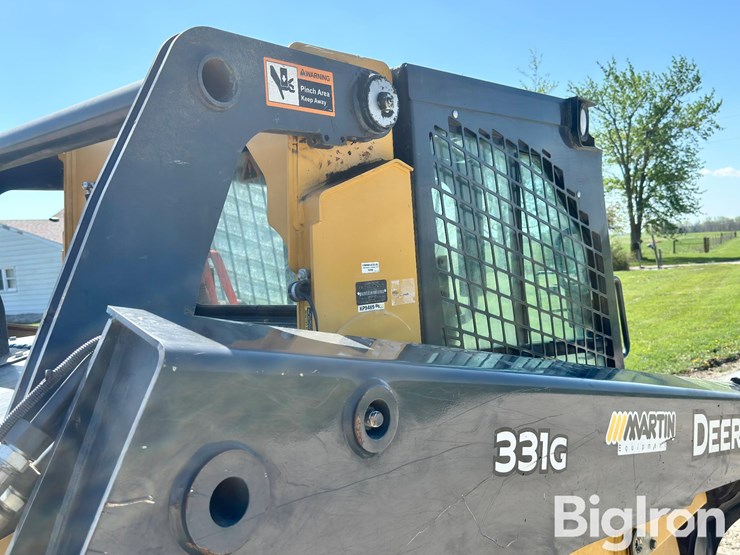 2021-deere-331g-image-12