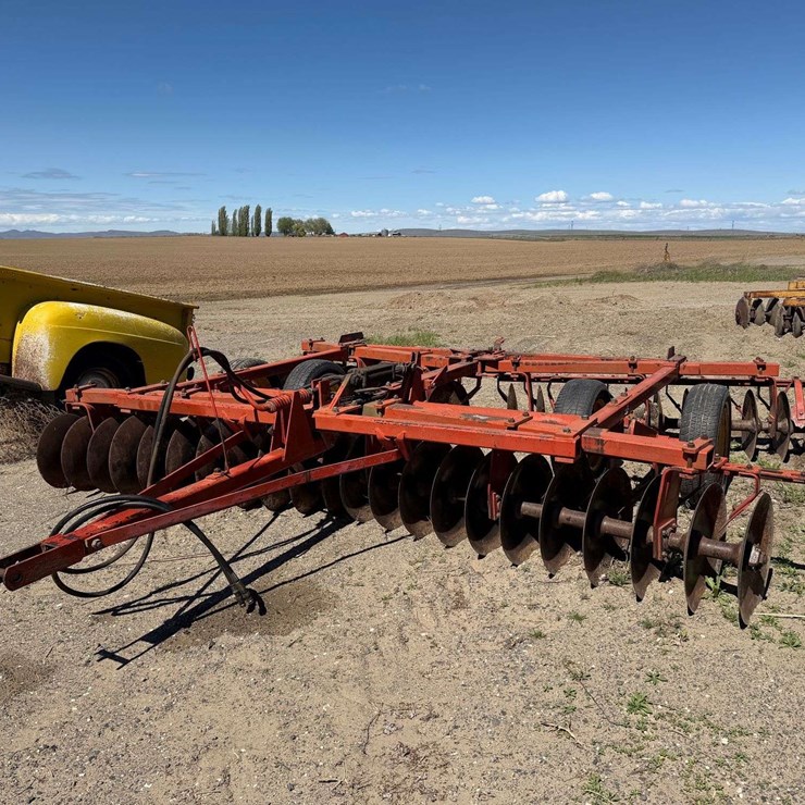 MASSEY-FERGUSON 520