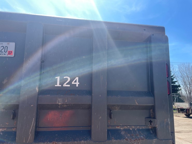 #4013-•-2000-quad-axle-mack-dump-truck-(has-wi-title)-image-85