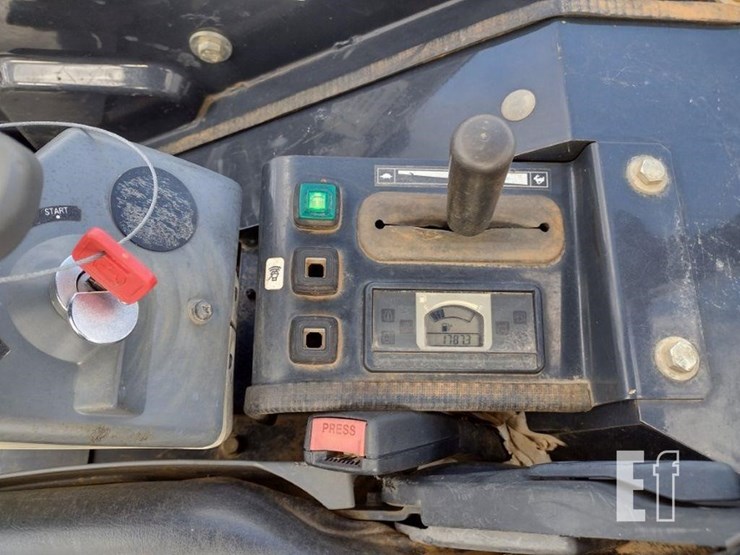 2022-deere-26g-image-8
