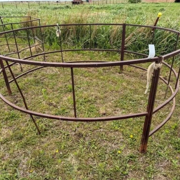 Steel Round Bale Feeder
