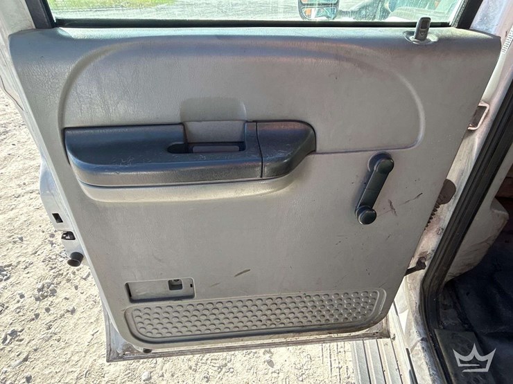 2006-ford-f350-image-27