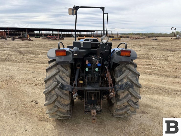 2021-new-holland-t4.100f-image-5