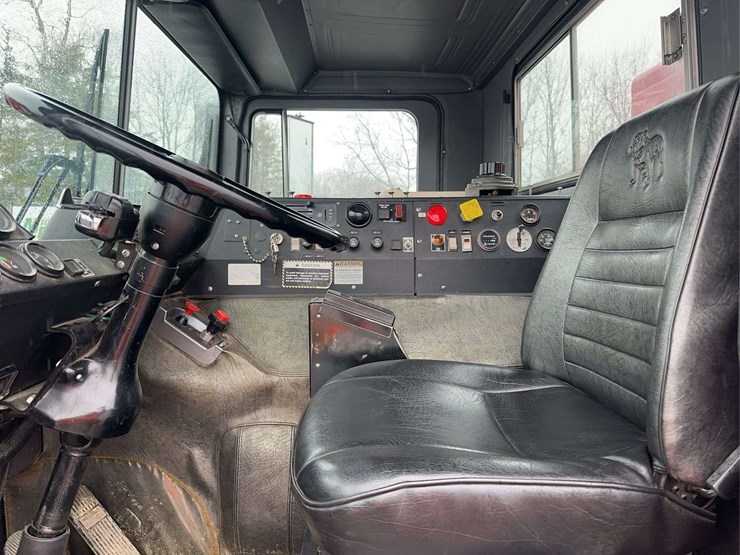 1991-mack-mr688s-image-24