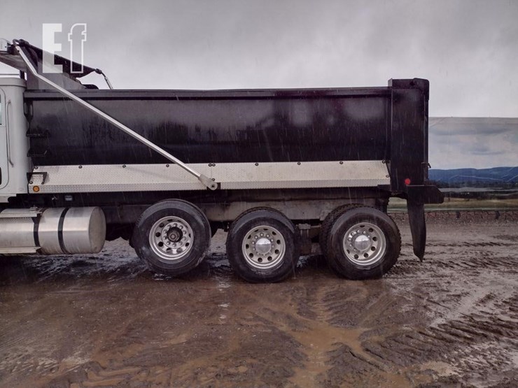 2015-caterpillar-ct660s-image-16