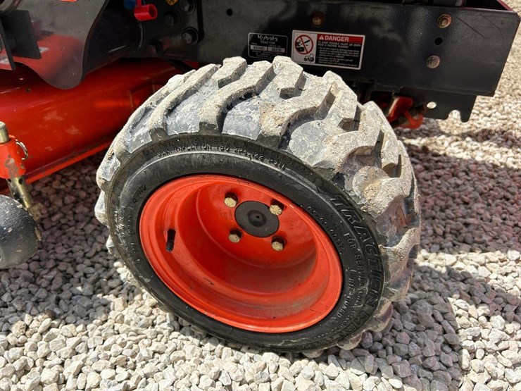 kubota-bx24-image-11