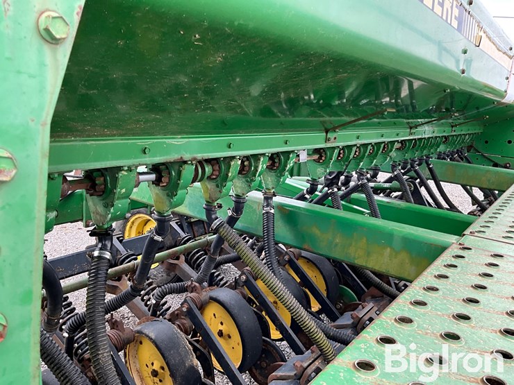 john-deere-750-image-12