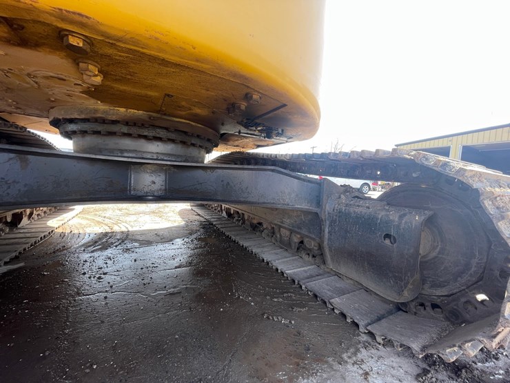 komatsu-pc308-image-17