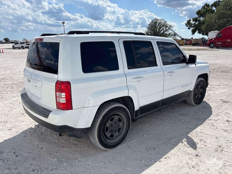 2016-jeep-patriot-image-3