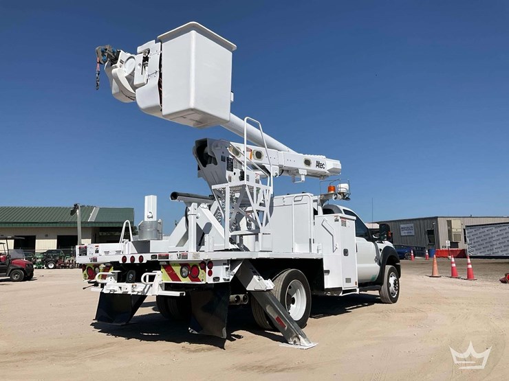 2015-altec-l37m-image-3