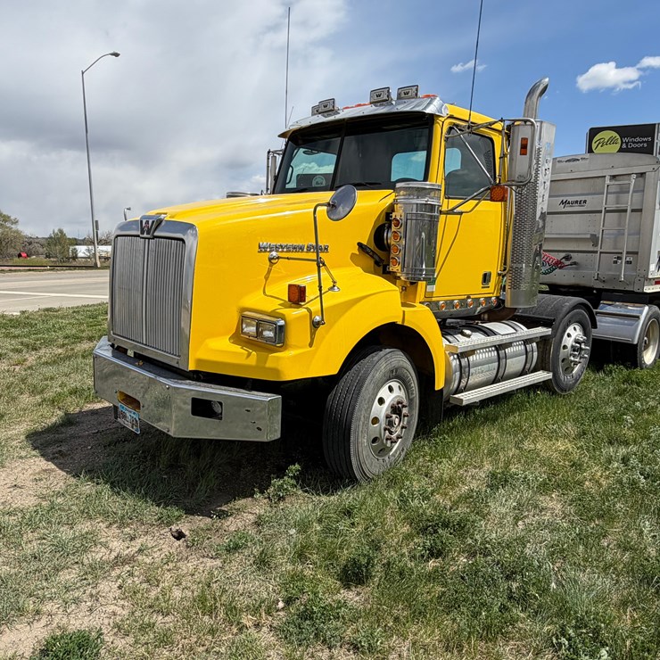 2009 Western Star Day Cab