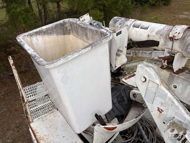 2006-international-durastar-4300-image-19