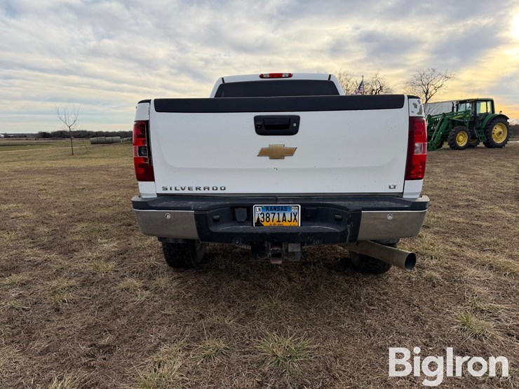2011-chevrolet-2500hd-image-6