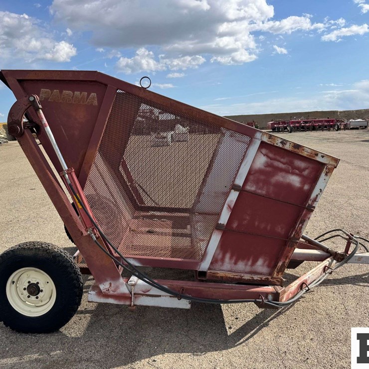 HOMEMADE DUMP TRAILER