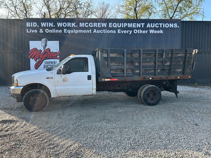 ford-f450-image-1