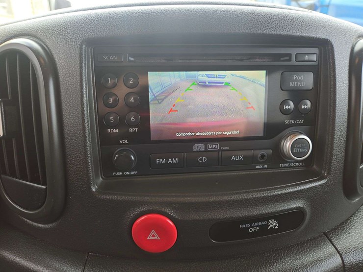 2010-nissan-cube-image-15