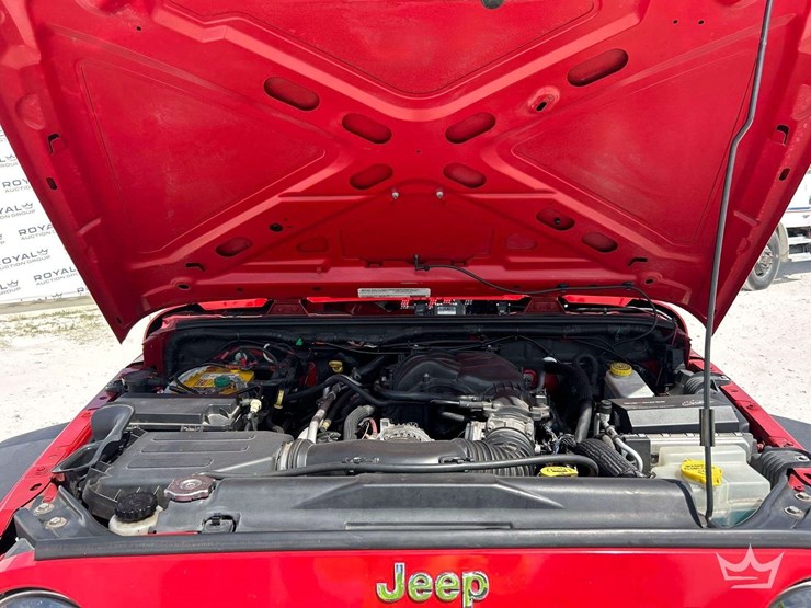 2012-jeep-wrangler-sport-image-7
